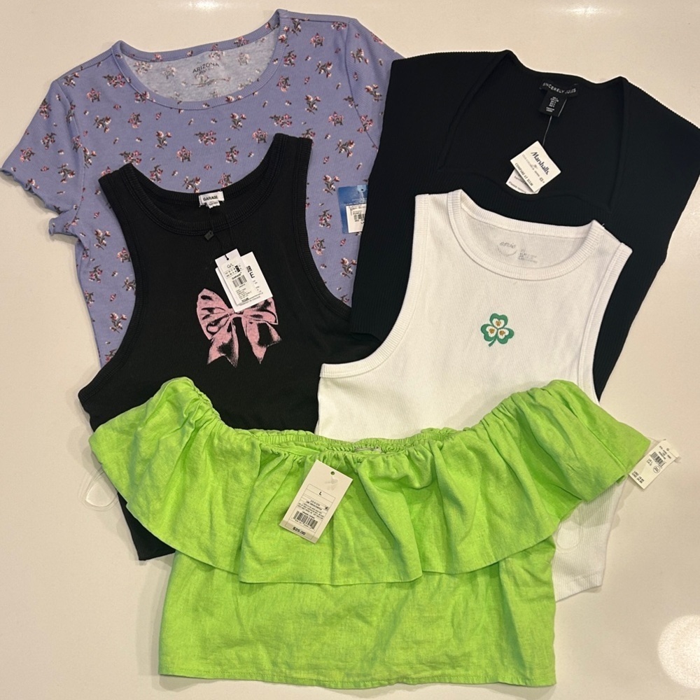 NWT CROP TOP BUNDLE, size large - Picture 1 of 1